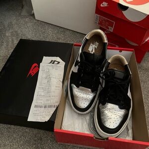 Nike Air Jordan Low Sneakers size7